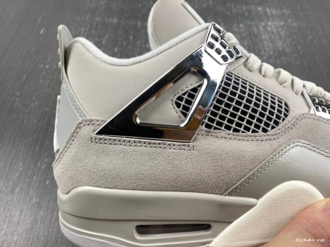 Frozen Moments AQ9129-001 Jordan Air 4 0615